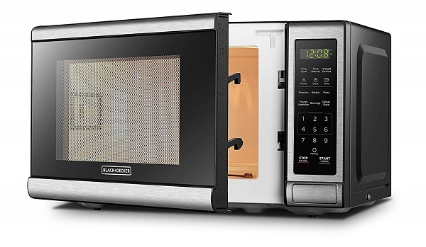 Black + Decker EM720CB7 Digital Microwave Oven