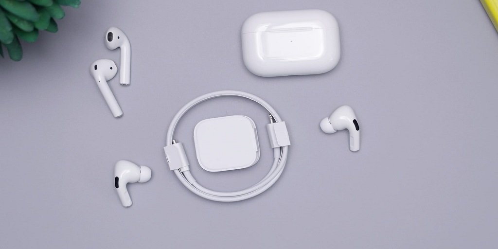 How to Fix AirPods Case Not Charging