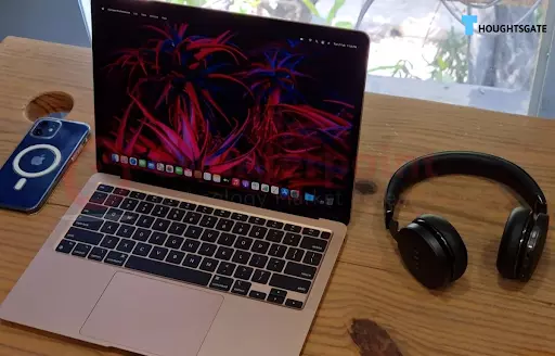 MacBook Air with an 8-Core CPU, 7-Core GPU, 8GB Unified Memory, and 256GB SSD Storage